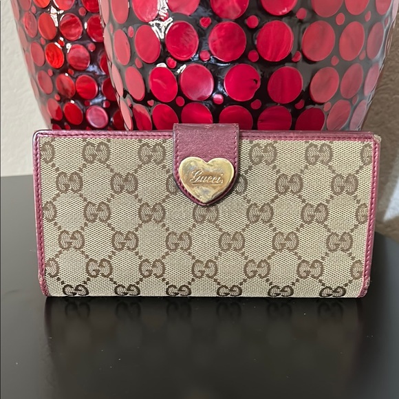 Gucci Handbags - Gucci Heart Clasp GG Monogram Tan and Pink Continental Wallet